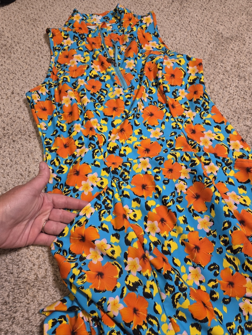 Tzu Tzu Shiloh Dress Hawaiian Floral Golf Tennis Activewear Upf 50 Medium - Picture 6 of 7